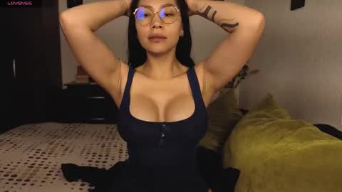 Snapshot of angellaisabella chatting on May 15, 2026, 12:34 pm ANGELA ISABELLA online show from May 15, 2026, 12:34 pm