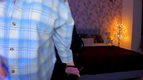 angellarud online show from March 5, 2026, 9:11 pm