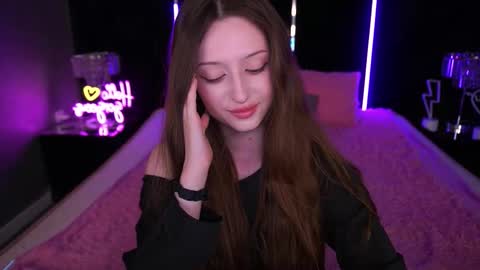 AngelBlush online show from September 18, 2025, 3:03 pm