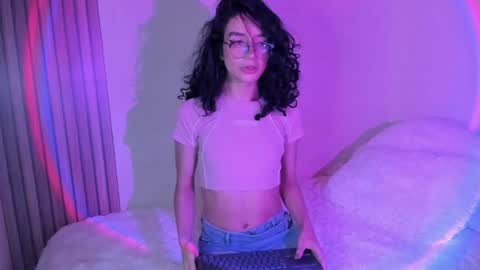 Snapshot of angellike_doll chatting on May 27, 2026, 9:39 am Angellike online show from May 27, 2026, 9:39 am