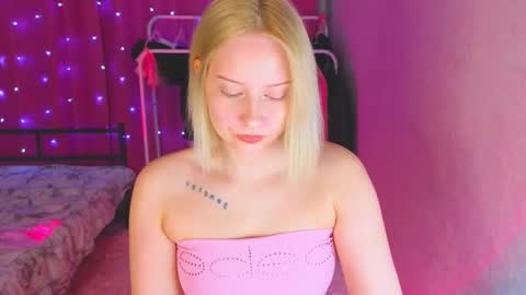 Cutie online show from March 16, 2026, 1:15 pm
