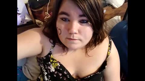 angellove417316 online show from February 13, 2025, 8:59 am