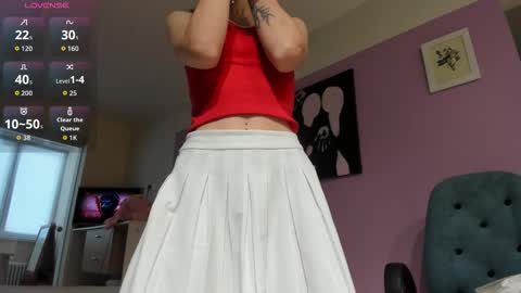 Snapshot of angelly_fox chatting on January 16, 2026, 7:23 am Angelli online show from January 16, 2026, 7:23 am