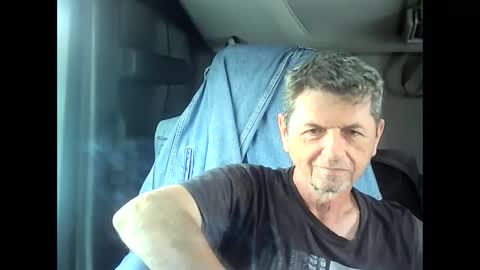 Snapshot of angelo888888 chatting on September 14, 2025, 10:47 am angelo888888 online show from September 14, 2025, 10:47 am