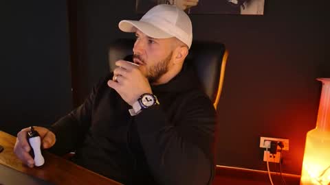 BlackWolf online show from December 5, 2025, 12:25 pm