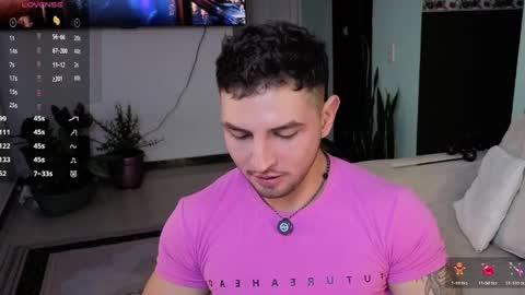 Snapshot of angeloferro1 chatting on May 21, 2026, 1:34 am Angelo Ferro online show from May 21, 2026, 1:34 am