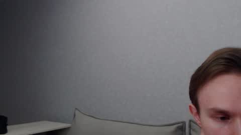 Angel online show from February 2, 2025, 7:14 pm