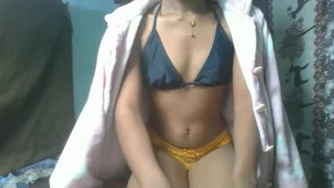 angeltta69 online show from September 22, 2025, 2:46 am