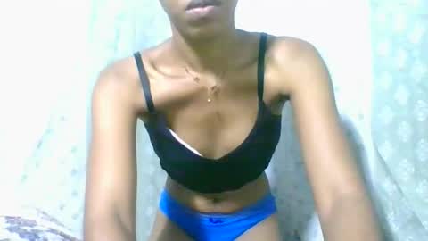 angeltta69 online show from December 1, 2025, 2:05 am