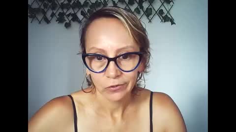 angelycute476334 online show from January 26, 2025, 3:58 pm