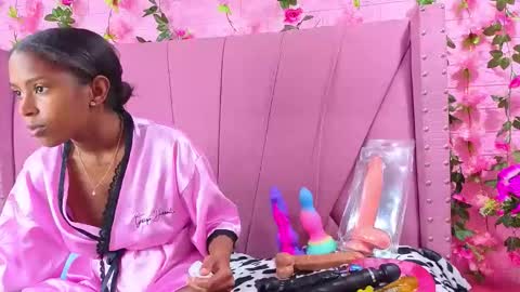 Anyega online show from December 17, 2025, 7:31 pm