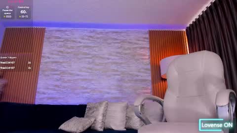 Snapshot of angie_smith_x chatting on June 27, 2026, 12:22 pm angie_smith_x online show from June 27, 2026, 12:22 pm