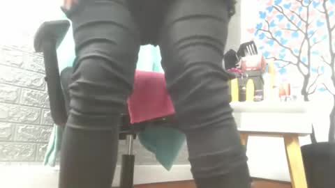 angierot2025 online show from October 10, 2025, 1:59 am