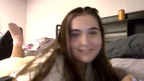 Snapshot of angilina007 chatting on June 4, 2026, 4:29 am angilina007 online show from June 4, 2026, 4:29 am
