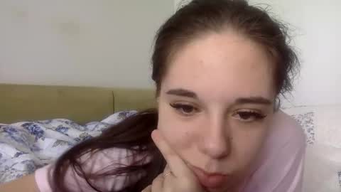 Angel Cute online show from May 23, 2026, 12:09 pm