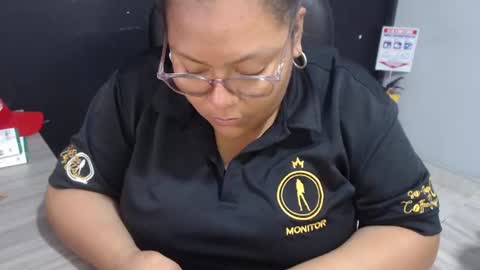 Snapshot of angy_ro12 chatting on June 29, 2026, 12:27 pm angy online show from June 29, 2026, 12:27 pm