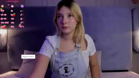 Ania online show from September 11, 2025, 8:42 pm