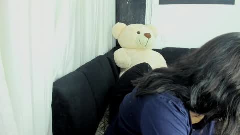 Snapshot of aniisaalii chatting on April 30, 2026, 5:03 am Anissa online show from April 30, 2026, 5:03 am