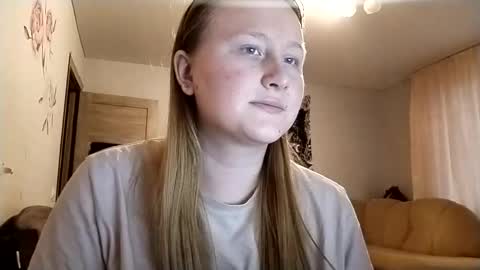 Anika online show from December 5, 2025, 1:42 pm