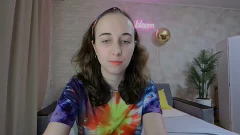 anikabloom online show from February 16, 2025, 8:44 pm