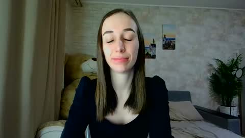 anikabloom online show from February 1, 2026, 9:24 pm