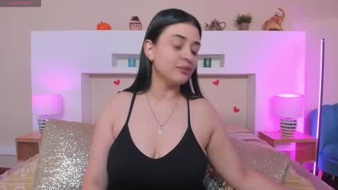 Snapshot of anikaromanof chatting on May 4, 2026, 11:39 am Anika Romano online show from May 4, 2026, 11:39 am