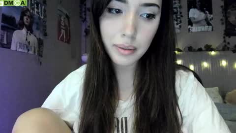 Anisa Moan from LovenseWet from Tip MenuOpen for Private online show from September 25, 2025, 4:16 am