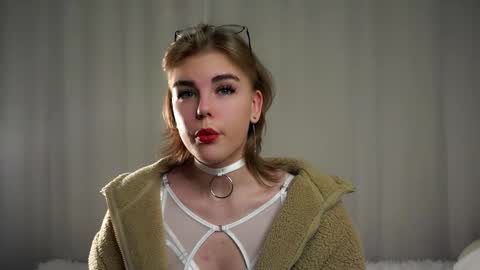 AnishaVivo online show from January 13, 2026, 12:10 pm