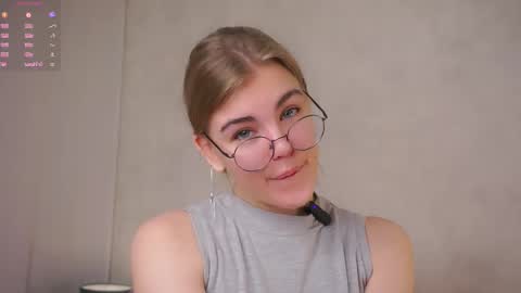 AnishaVivo online show from March 7, 2026, 12:57 pm