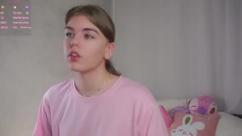 AnishaVivo online show from March 19, 2026, 11:47 am