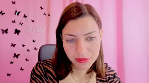 Anni online show from October 22, 2025, 4:57 am