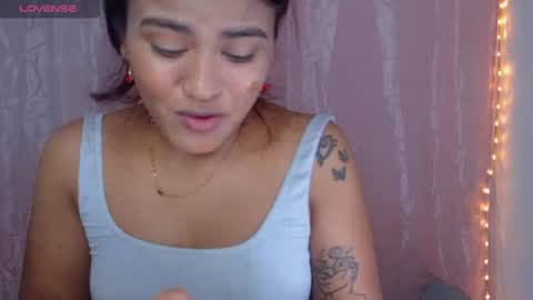 Snapshot of anita23_ chatting on June 11, 2026, 2:53 am ANITTA online show from June 11, 2026, 2:53 am