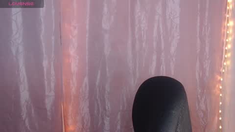 Snapshot of anita23_ chatting on June 19, 2026, 1:32 am ANITTA online show from June 19, 2026, 1:32 am