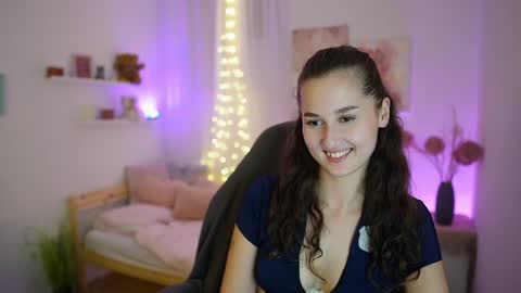 Anita Grey online show from September 15, 2025, 6:52 pm