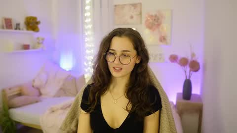 Anita Grey online show from November 30, 2025, 9:41 pm