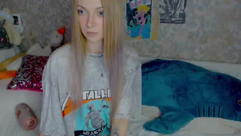 anita_moon_ online show from February 14, 2025, 2:50 am