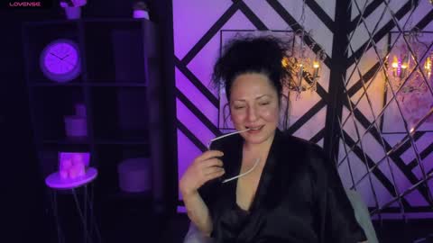 Anita online show from January 9, 2025, 9:58 pm