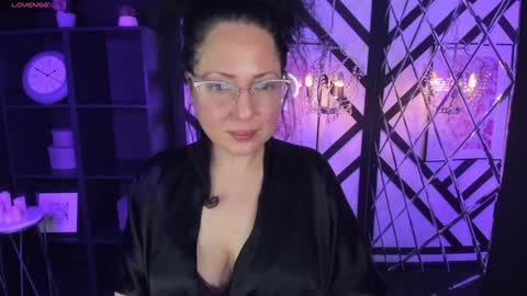 Anita online show from January 10, 2025, 9:10 pm