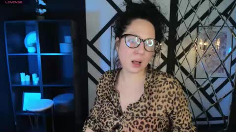 Anita online show from November 22, 2025, 9:14 pm