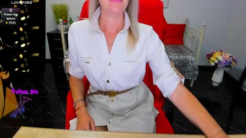 Snapshot of anita_tayson chatting on June 5, 2026, 6:20 am Anita online show from June 5, 2026, 6:20 am