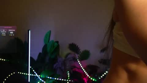 anita_von online show from September 25, 2025, 6:06 am