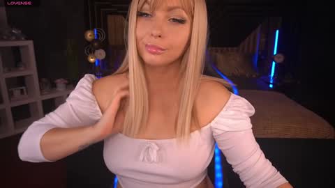 Anita online show from February 5, 2025, 6:37 pm