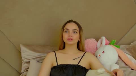 AnitaVenture online show from November 9, 2025, 4:11 am