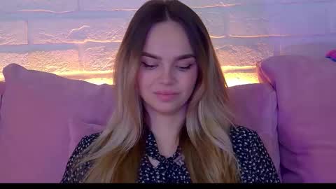 AnitaVenture online show from December 3, 2025, 4:42 am