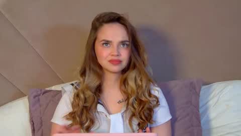 Snapshot of anitaventure chatting on May 9, 2026, 4:23 pm AnitaVenture online show from May 9, 2026, 4:23 pm