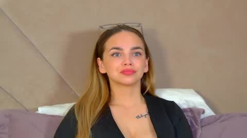 Snapshot of anitaventure chatting on June 10, 2026, 4:34 am AnitaVenture online show from June 10, 2026, 4:34 am