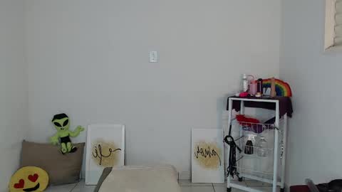 Hello My name is NaiaraPv is OPEN online show from October 21, 2025, 7:47 pm