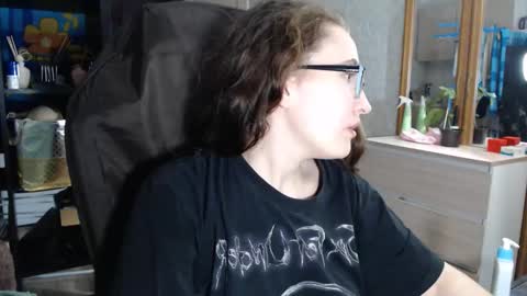 Snapshot of ankey_rayah chatting on December 3, 2024, 2:14 am Nameless online show from December 3, 2024, 2:14 am