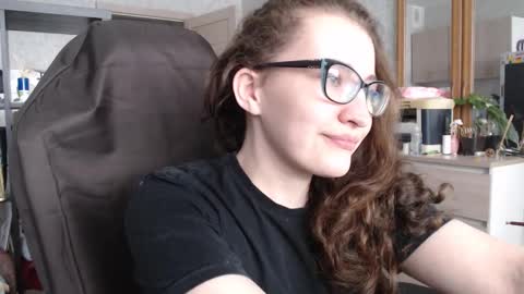 Snapshot of ankey_rayah chatting on January 4, 2025, 6:19 am Nameless online show from January 4, 2025, 6:19 am