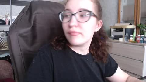 Snapshot of ankey_rayah chatting on February 4, 2025, 4:26 am Nameless online show from February 4, 2025, 4:26 am